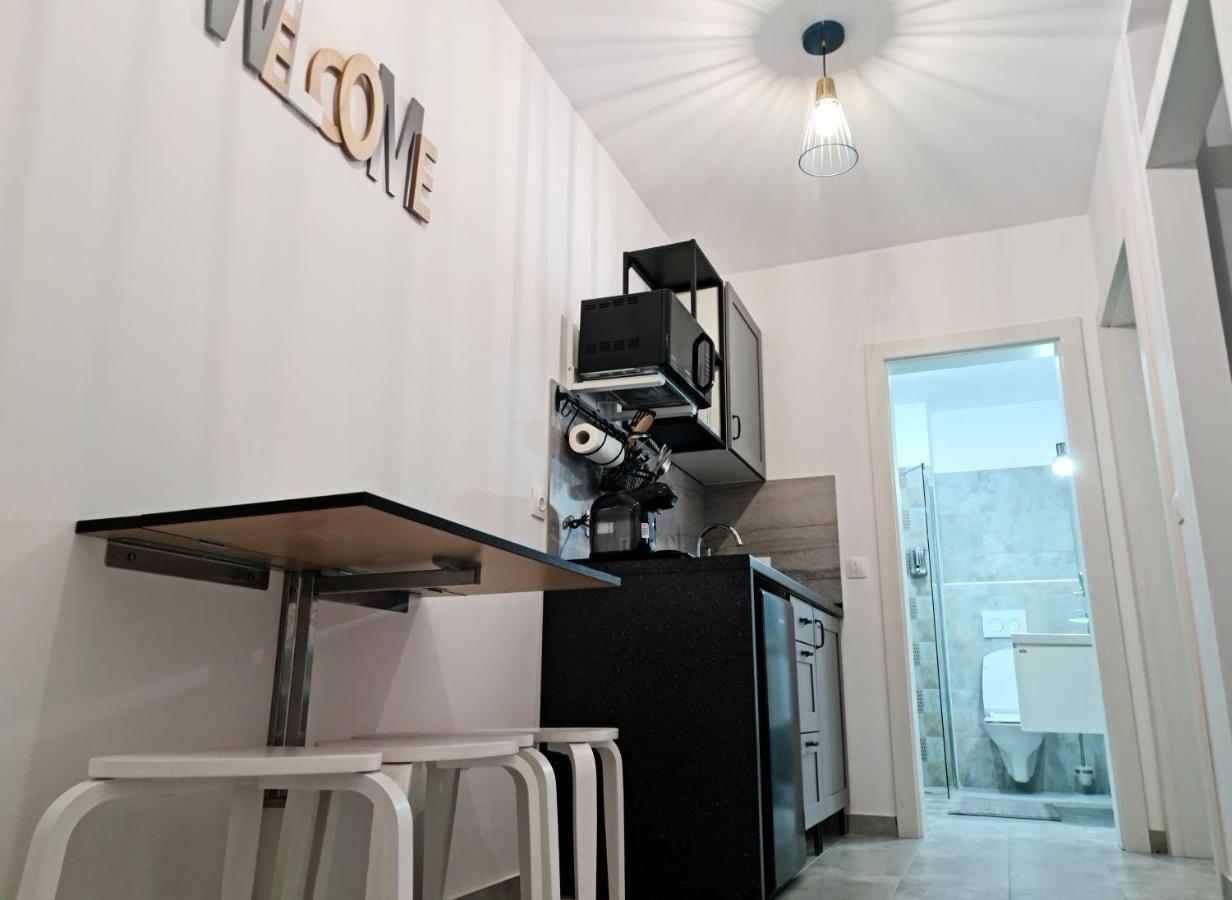 Apartament E'Special No3 Alba Iulia Bagian luar foto