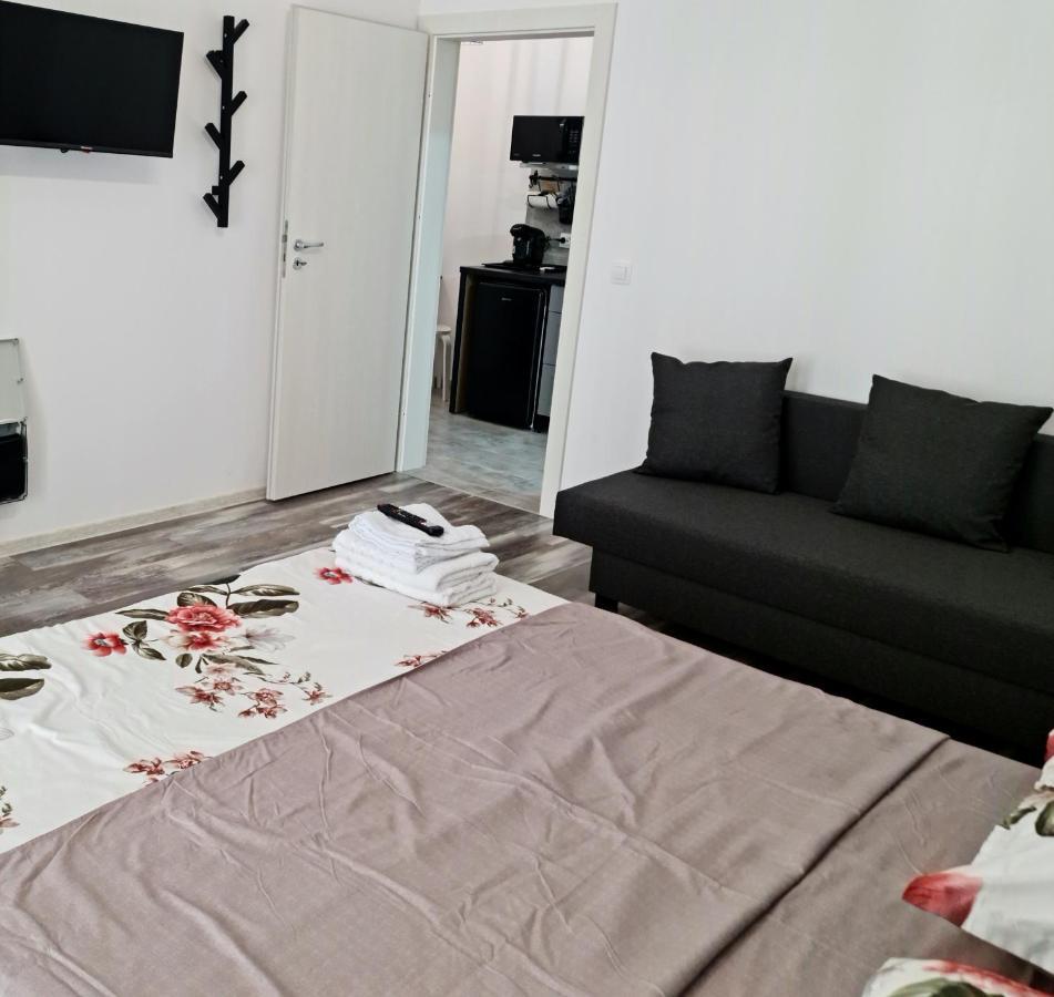 Apartament E'Special No3 Alba Iulia Bagian luar foto